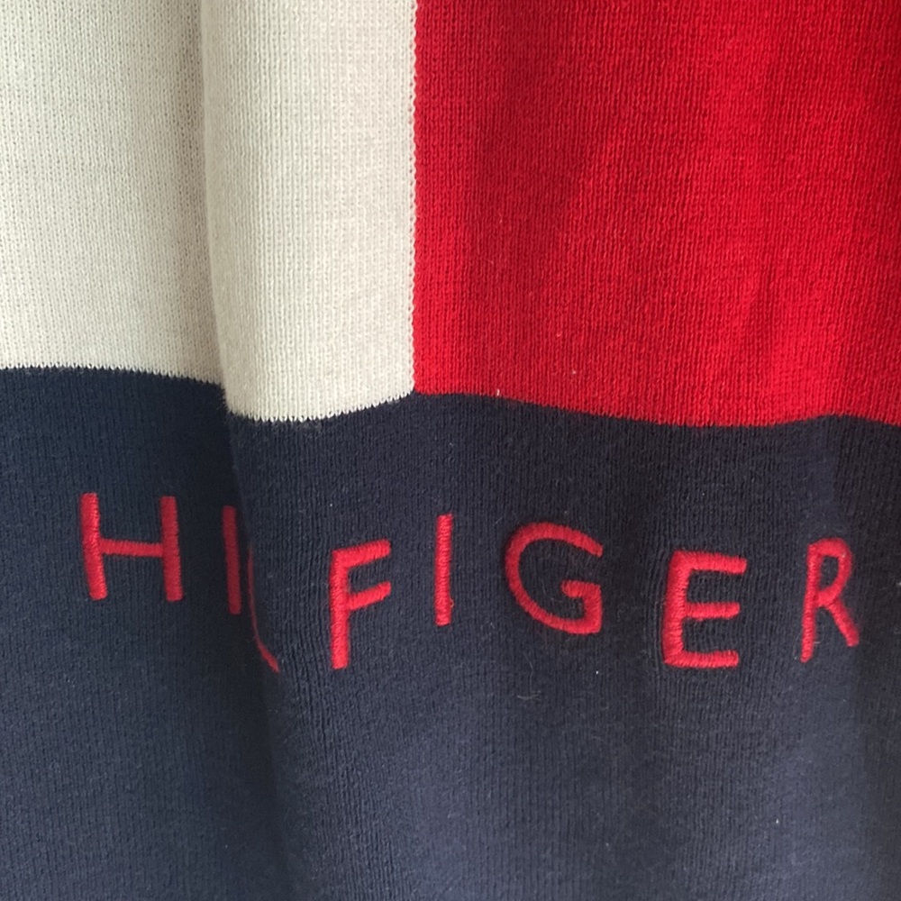 Sweater - Picture 4 of 4